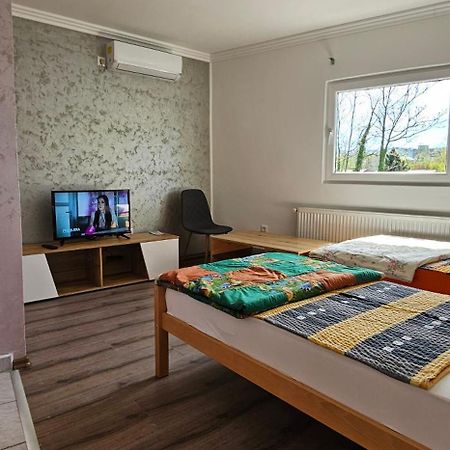 Apartmani Roki 투즐라 외부 사진