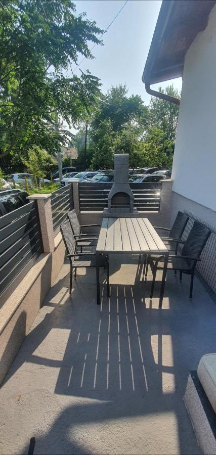 Apartmani Roki 투즐라 외부 사진