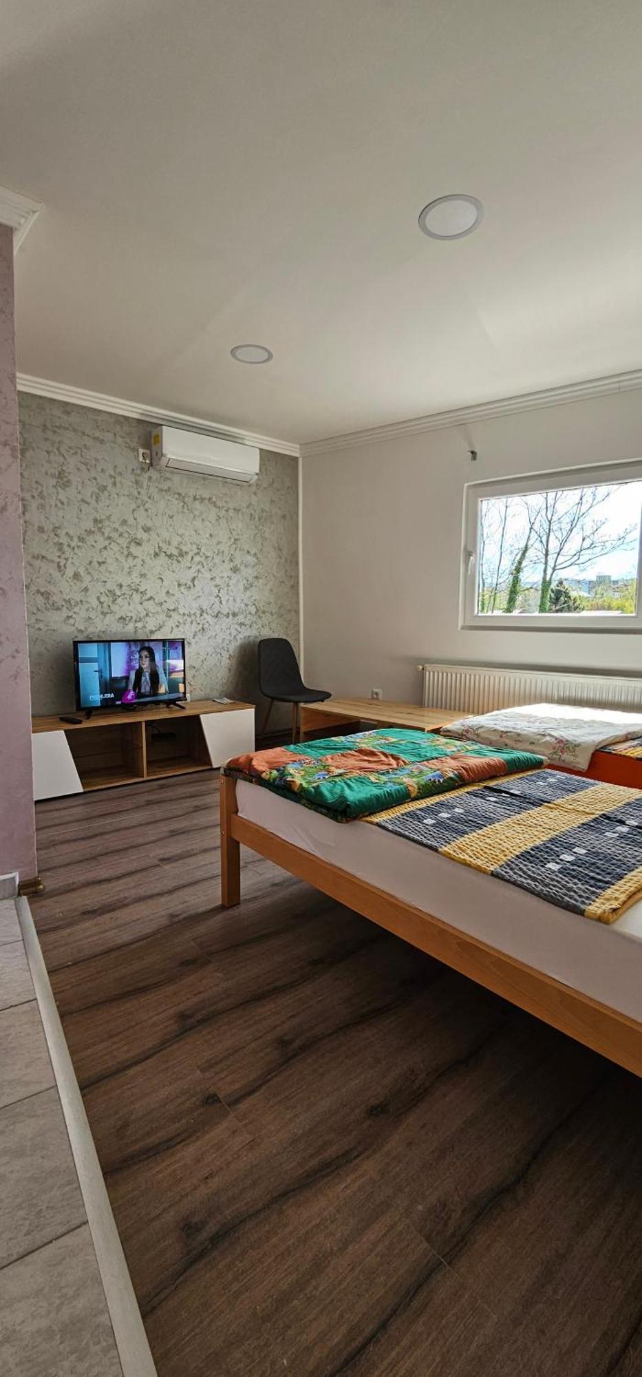 Apartmani Roki 투즐라 외부 사진