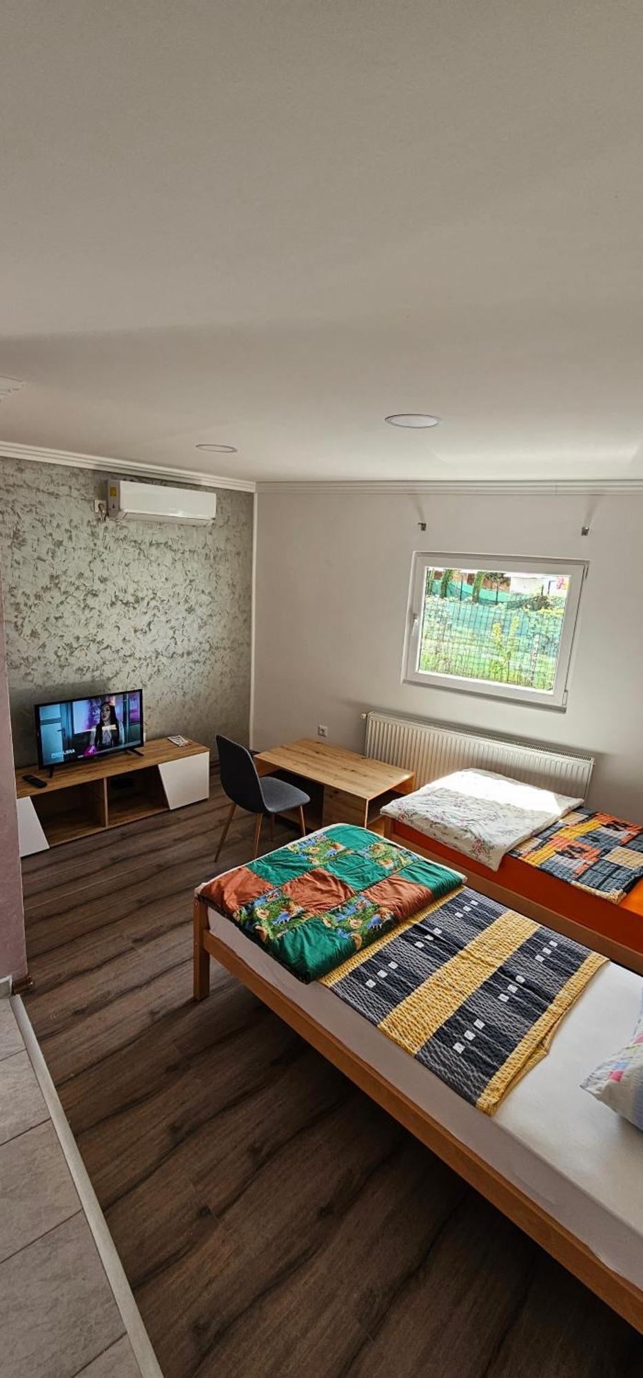 Apartmani Roki 투즐라 외부 사진